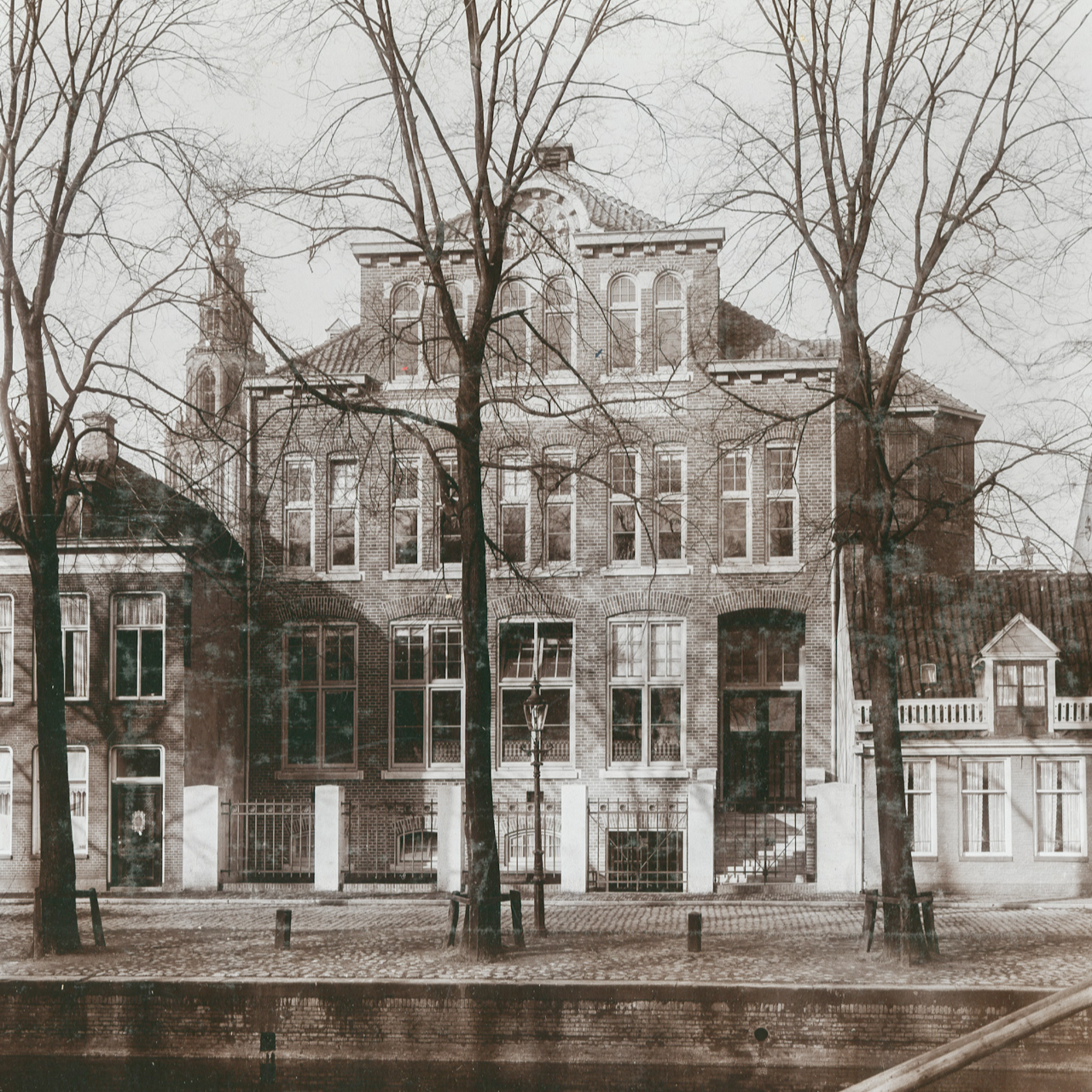 Gemeentelijke kweekschool voor onderwijzeressen