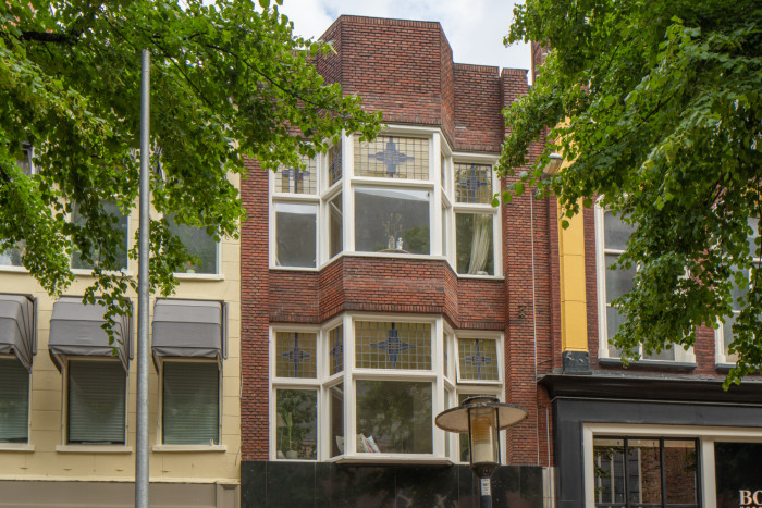 Winkelwoonhuis