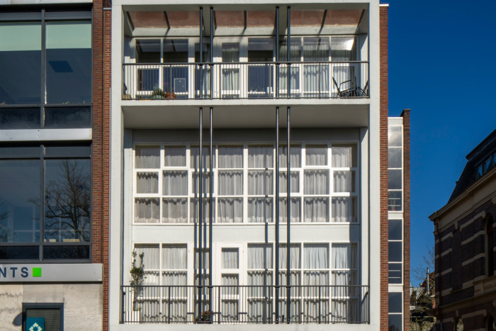 Appartementencomplex met tandartsenpraktijk