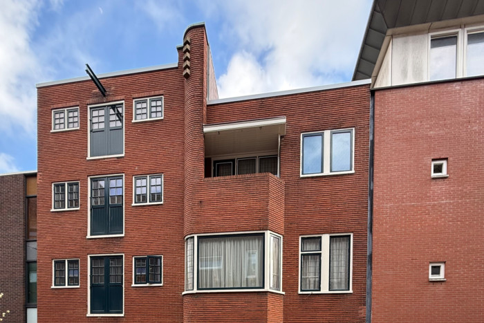 Magazijn Simmeren met pakhuis en bovenwoning