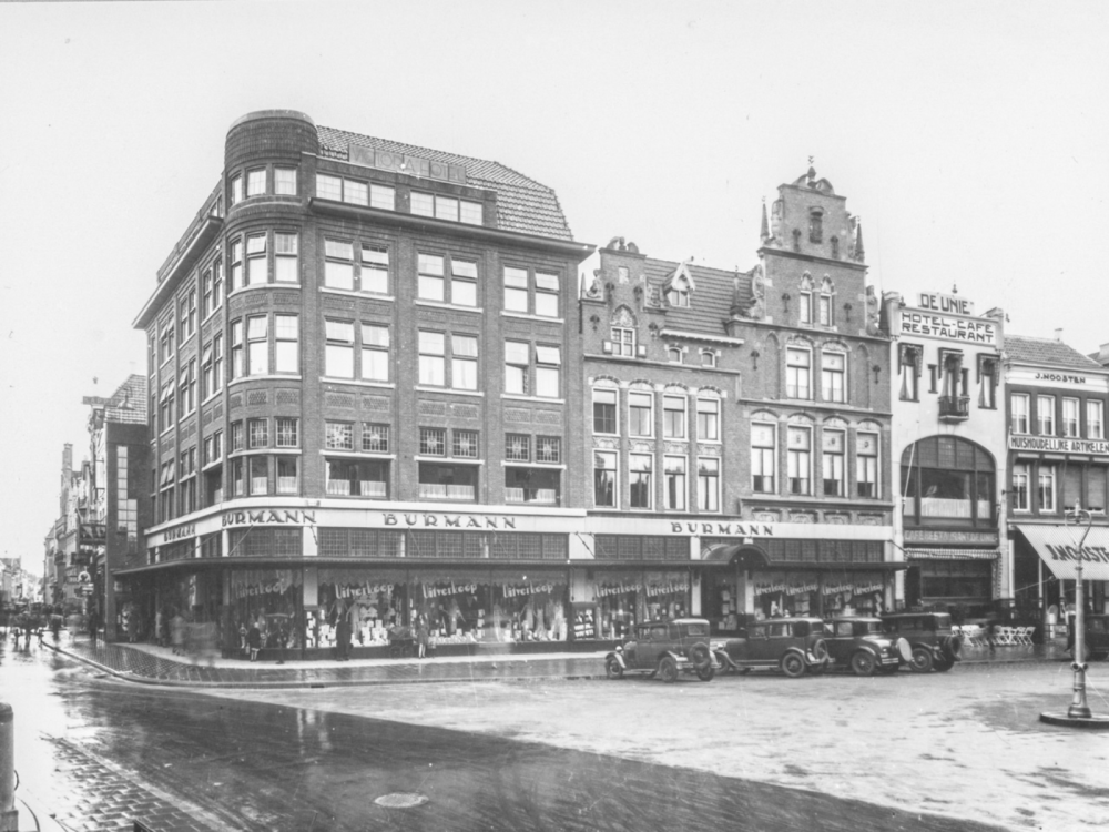 Burmann en Hotel Victoria