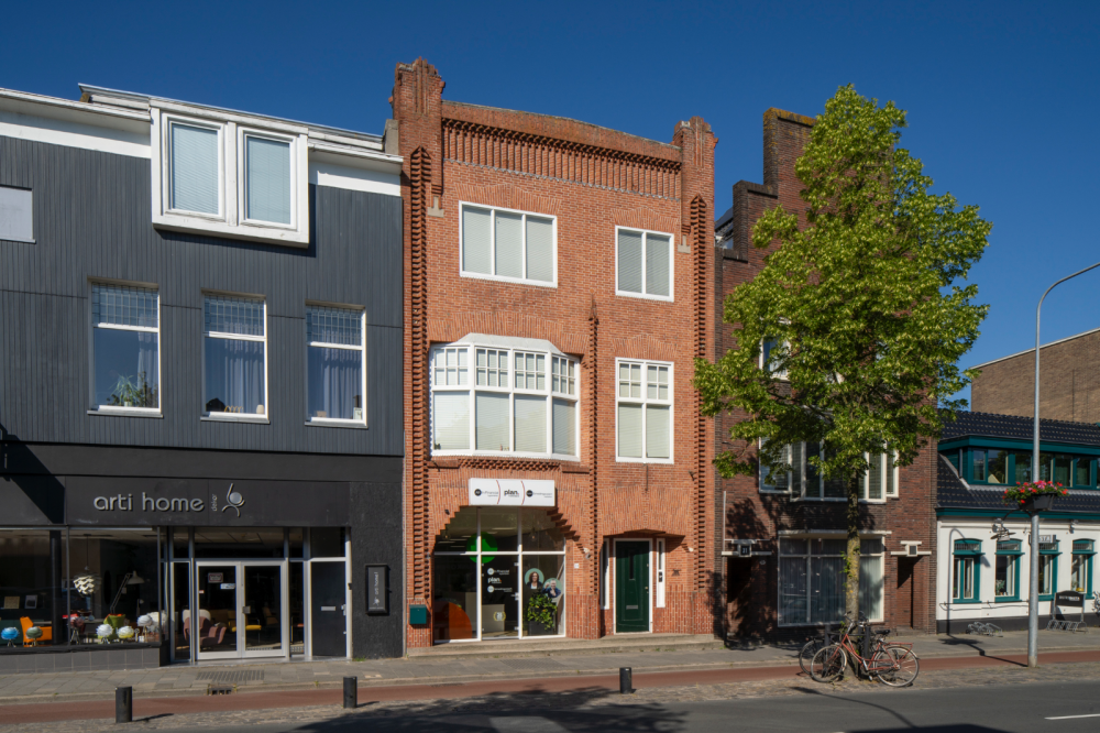 Directeursvilla Tricotagefabriek Nederland