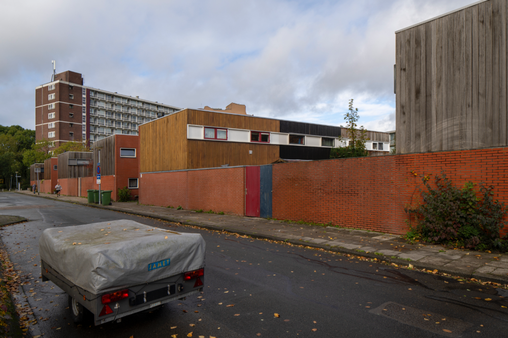 Eengezinswoningen en galerijflats