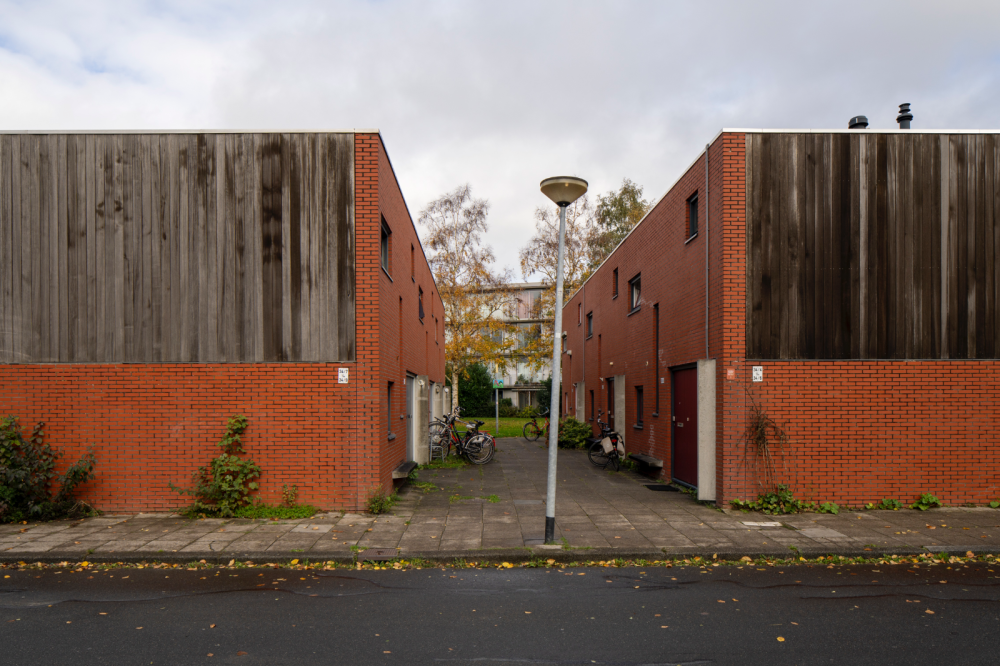 Eengezinswoningen en galerijflats