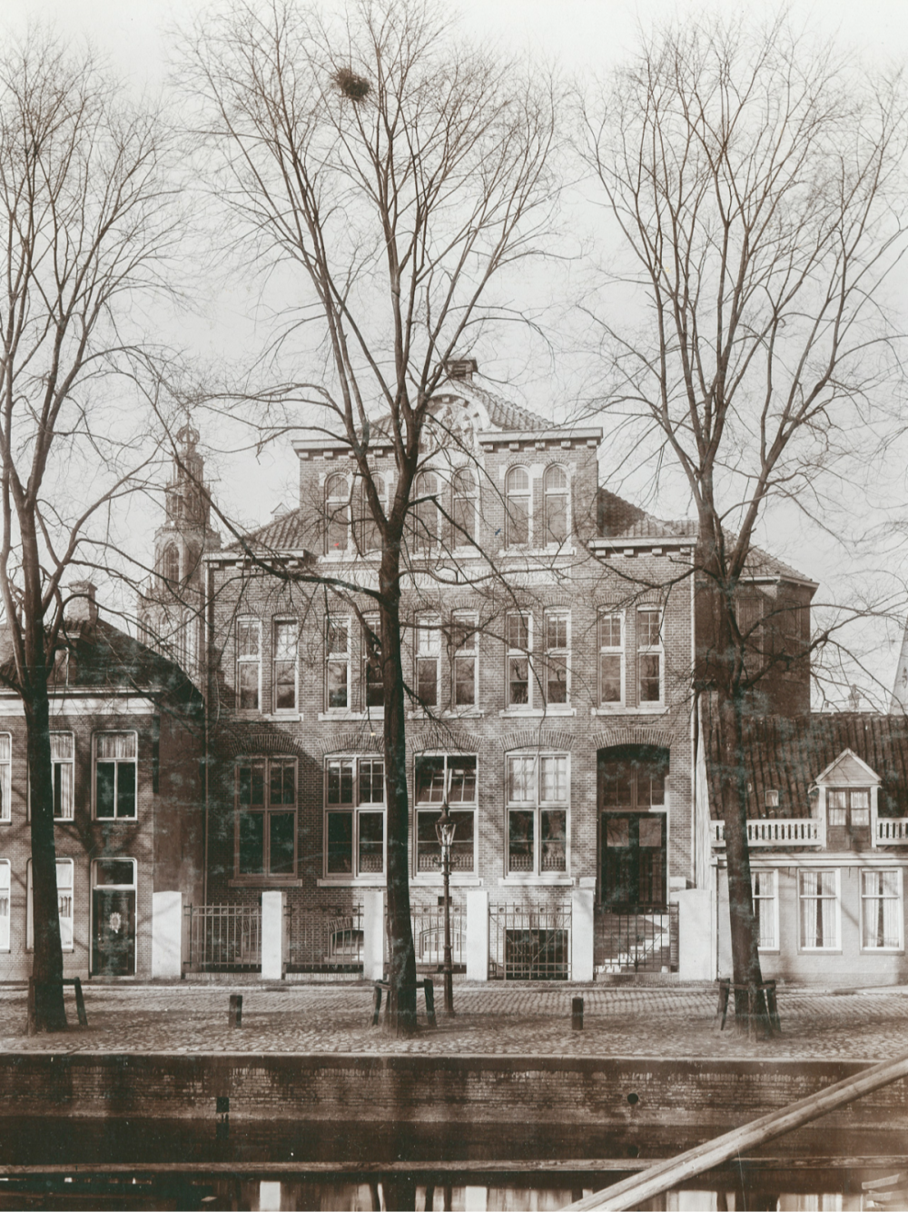 Gemeentelijke kweekschool voor onderwijzeressen