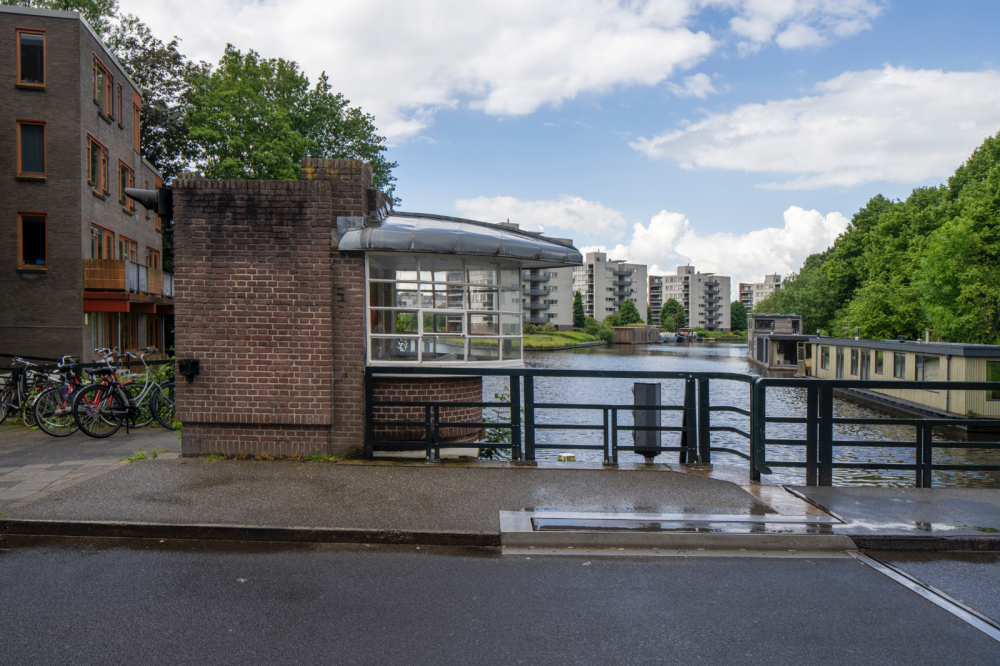 Herman Colleniusbrug met brugwachtershuis