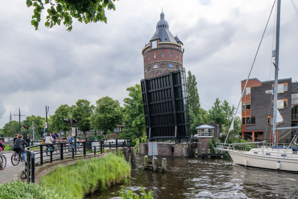Herman Colleniusbrug met brugwachtershuis