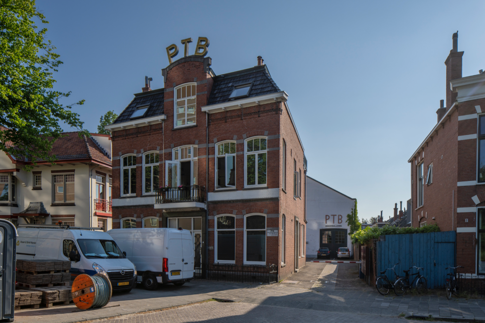 Machinefabriek met directeurswoning