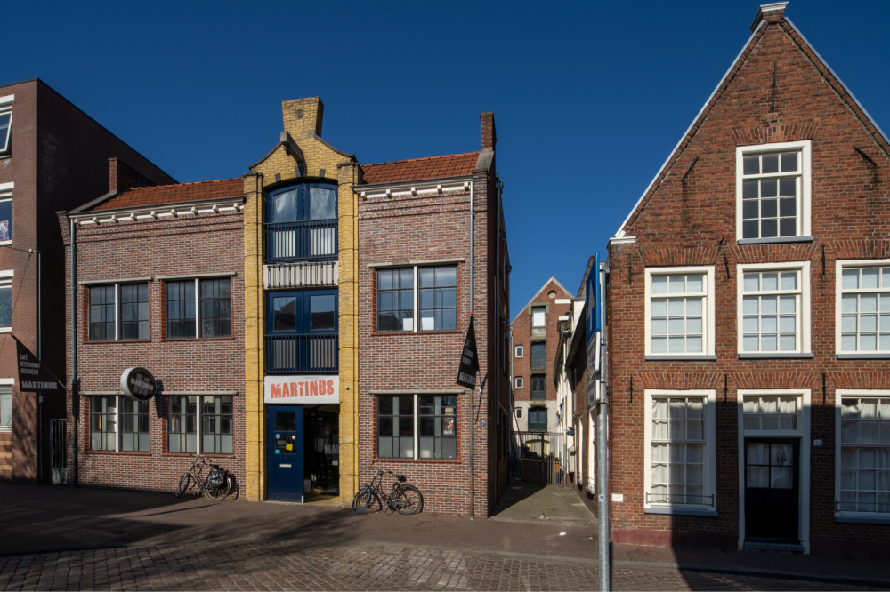 Spiegel- en lijstenfabriek Aweco