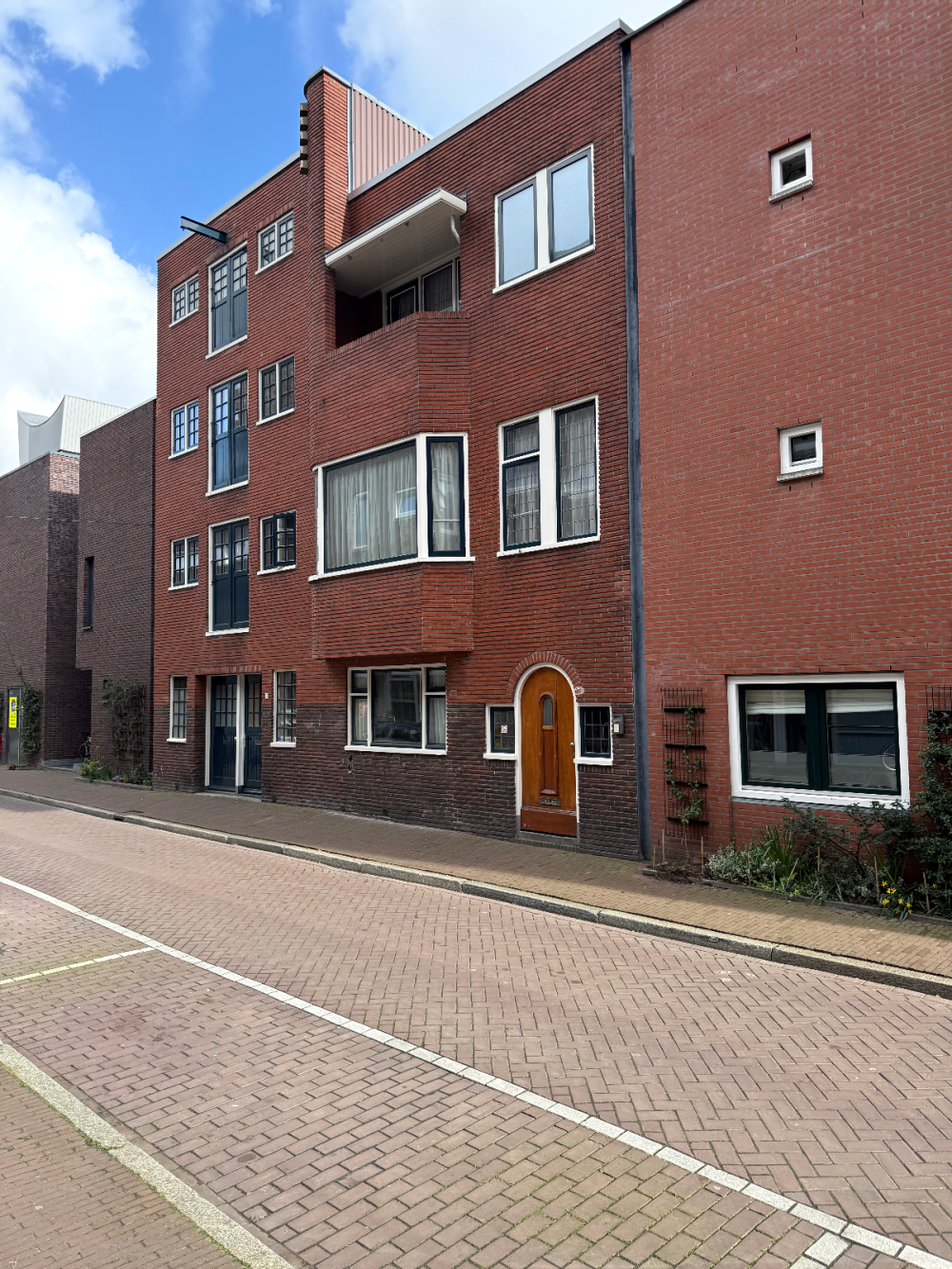Magazijn Simmeren met pakhuis en bovenwoning