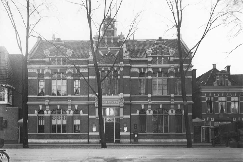 Openbare Meisjesleerschool 