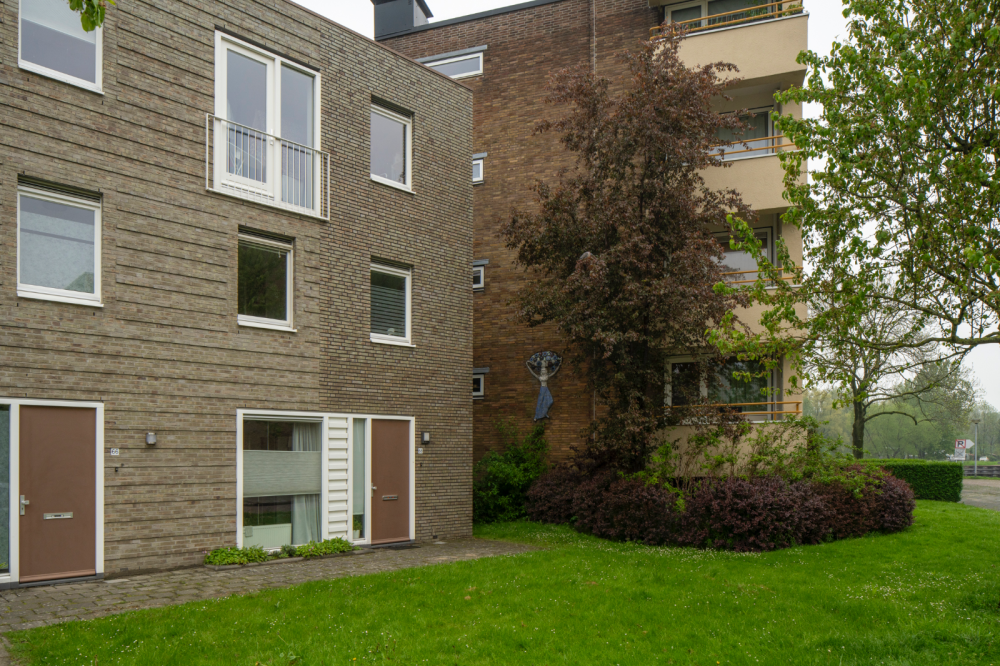 Portieketageflats met triplexwoningen