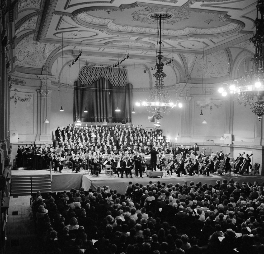 Sociëteit en concertgebouw De Harmonie