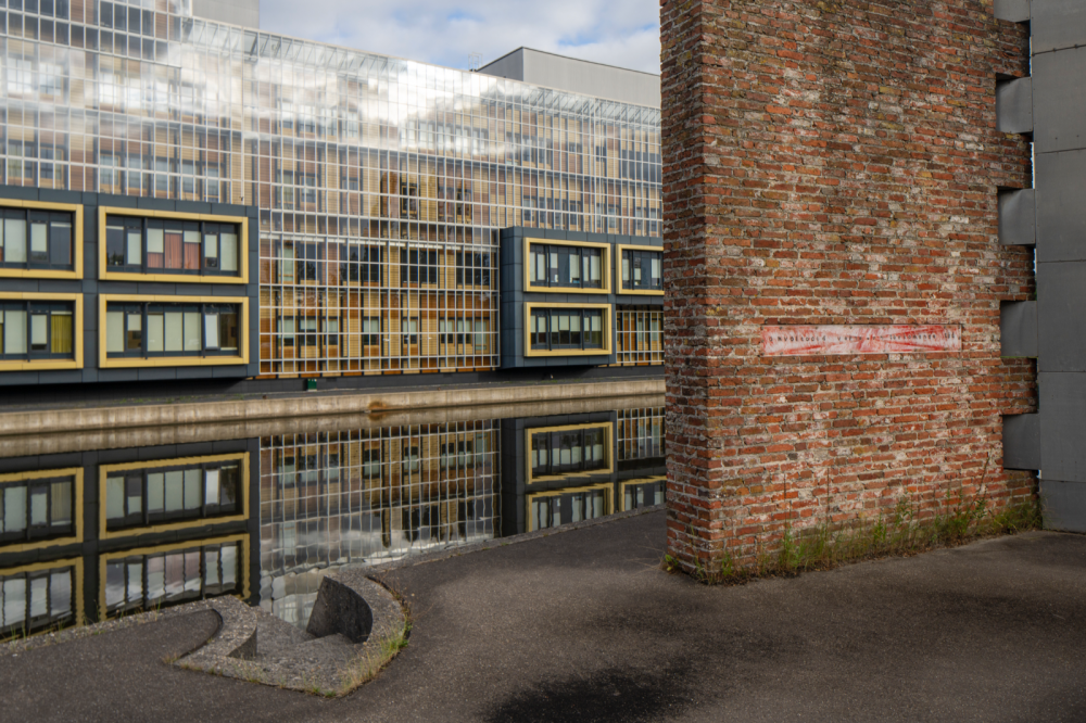 Stadsmarkering S02 Book R