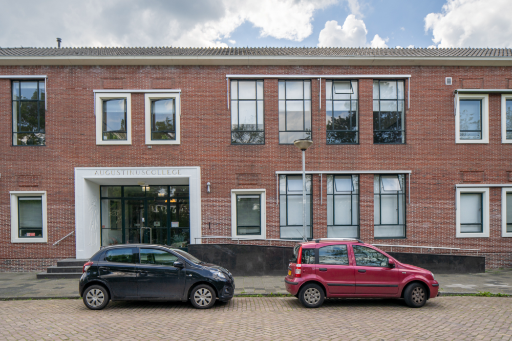 Tweede Christelijke HBS met conciërgewoning