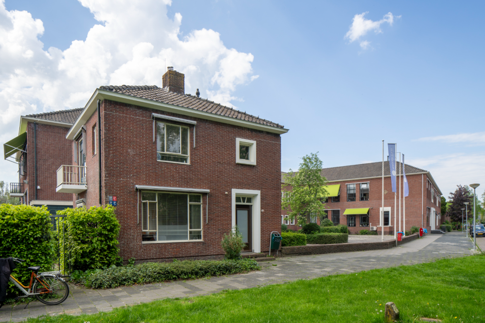 Tweede Christelijke HBS met conciërgewoning