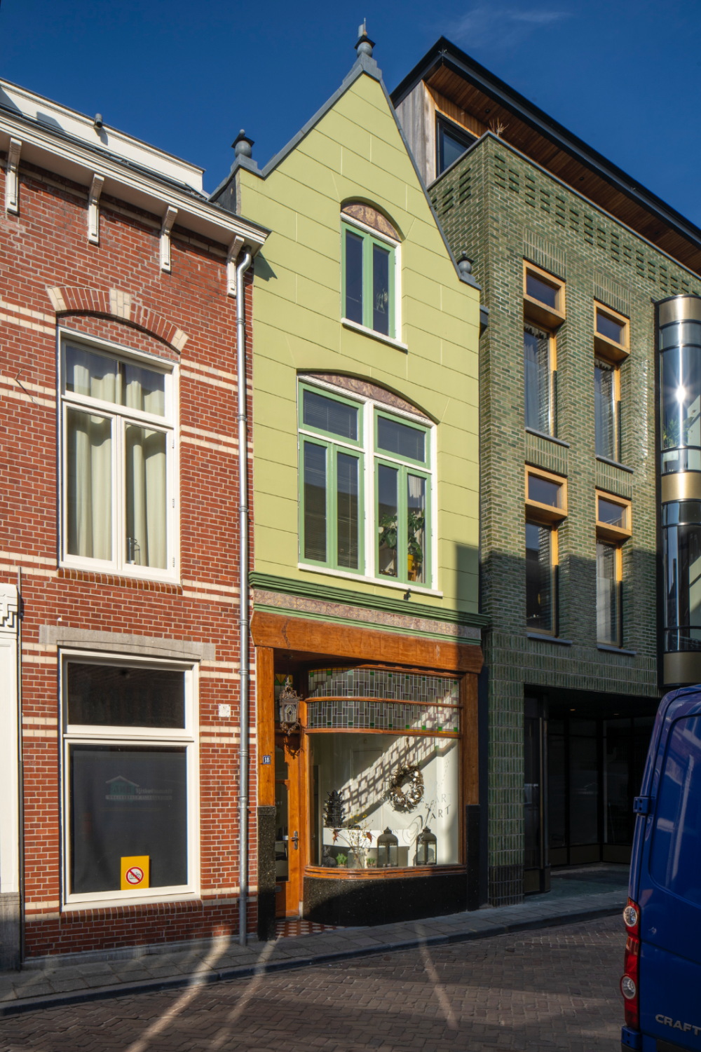 Werkplaats met bovenwoning