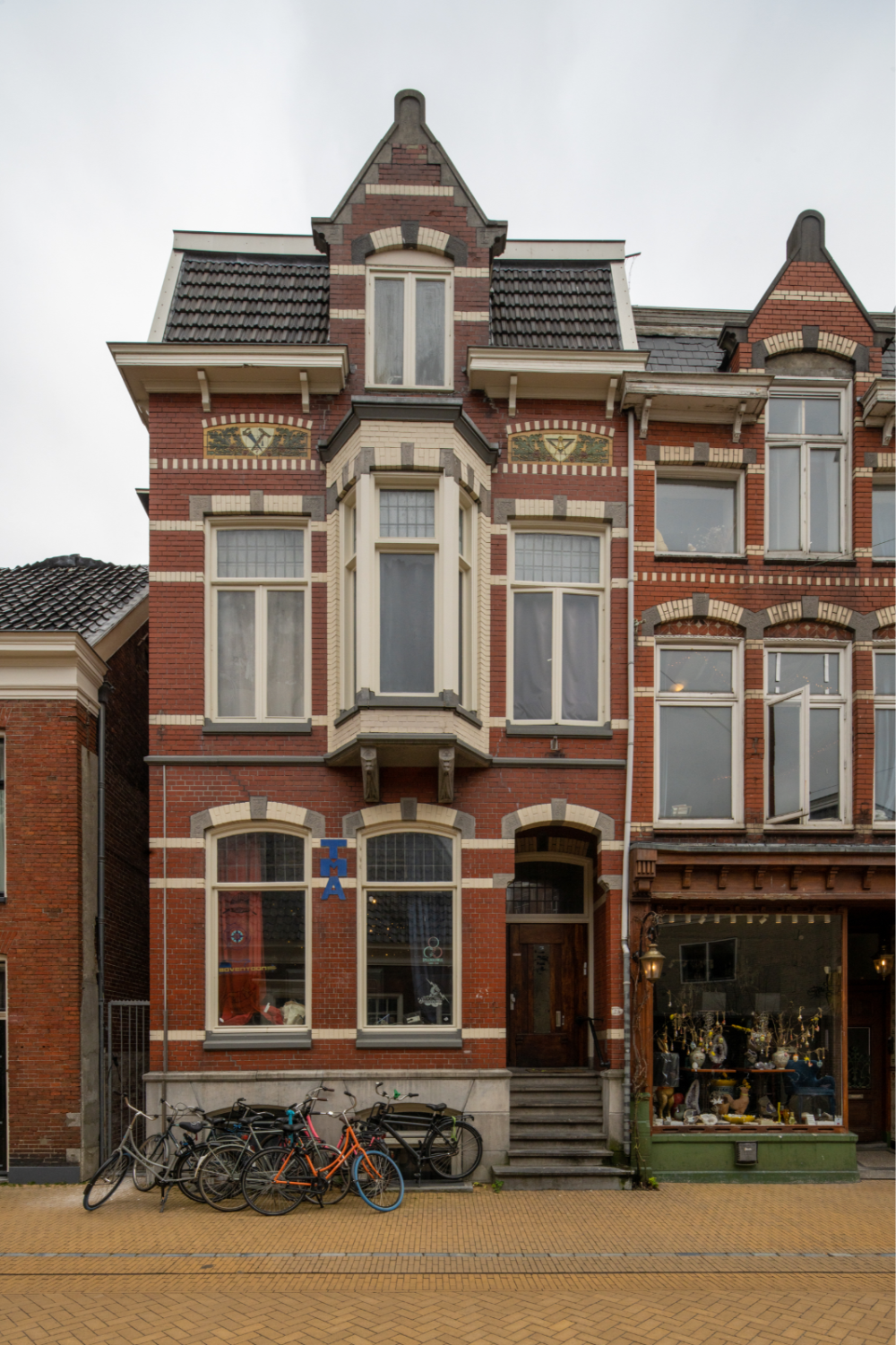 Woonhuis met kantoor